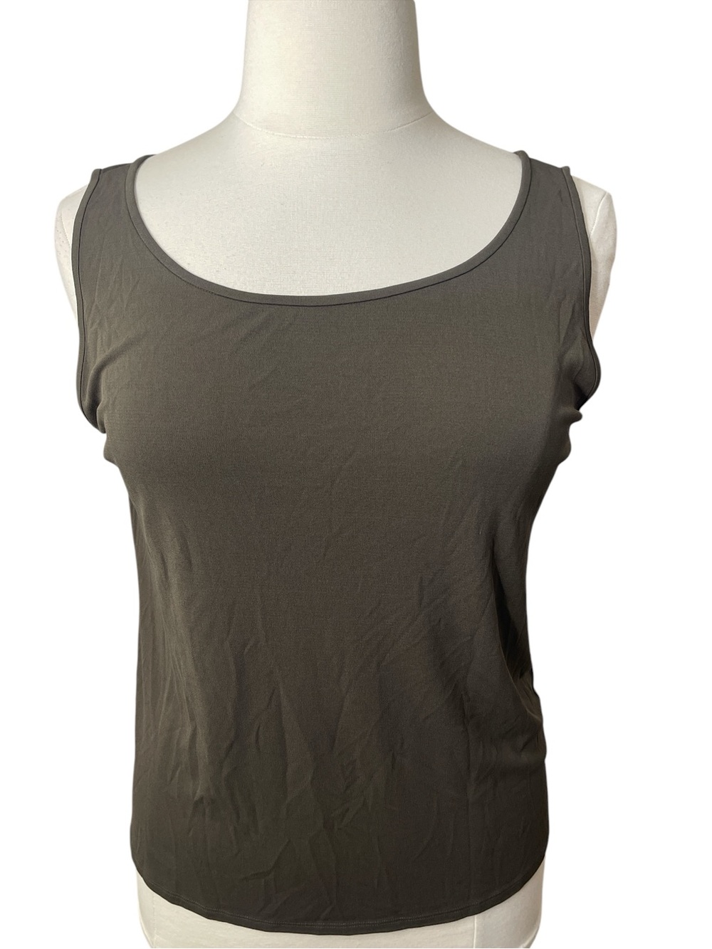 Eileen Fisher Olive Green Silk Scoop Neck Pull Over Sleeveless Tank Top Camisole